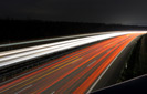 Autobahn nachts Lichtspuren